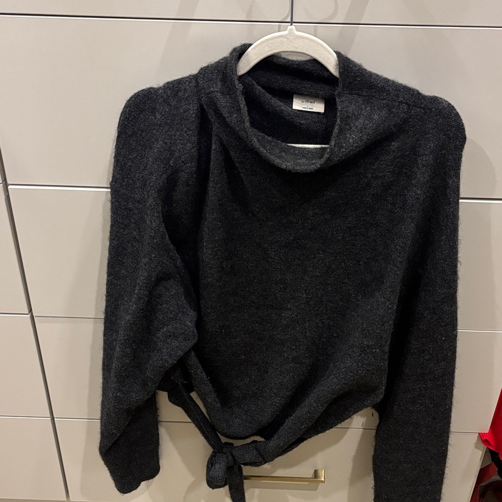 Aritzia Wilfred Lorin Sweater